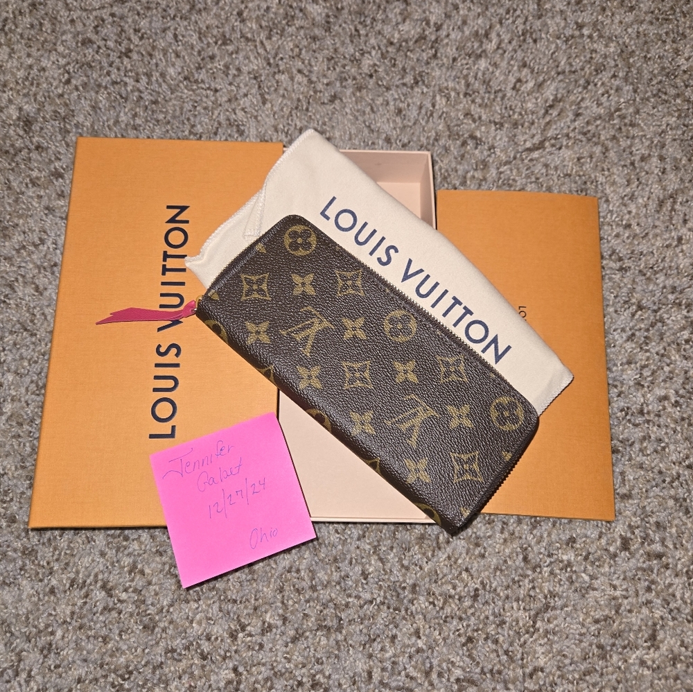 Louis Vuitton Clemence Zip Wallet